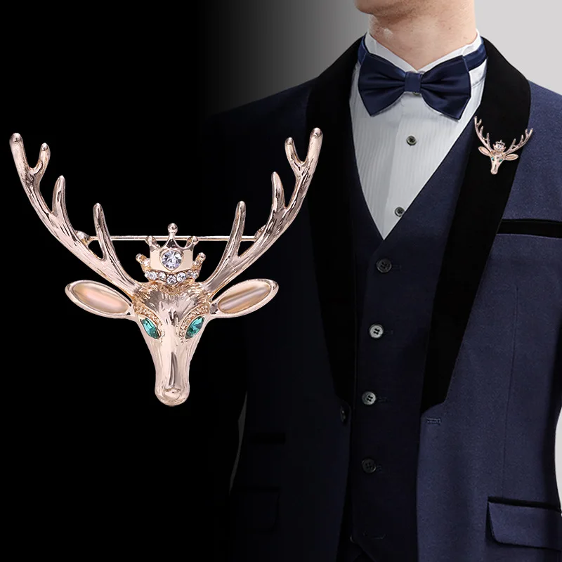 

New Animal Elk Brooch Crystal Crown Sika Deer Lapel Pins Badge Jewelry Fashion Christmas Brooches for Women and Men Accessories