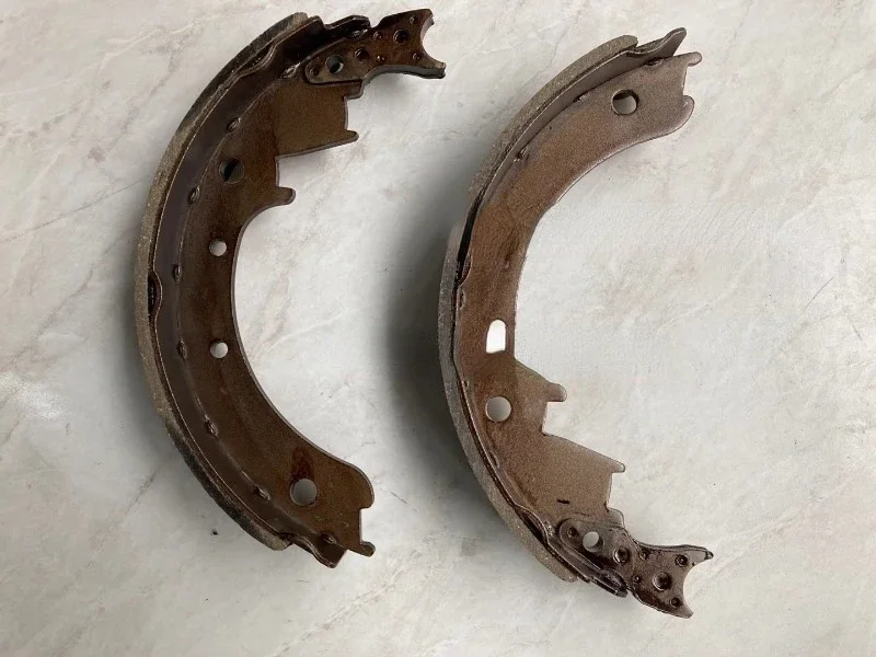 C11 Hester H3.00 HT30DS Тормозная колодка для вилочного погрузчика Komatsu 3EB-30-23430