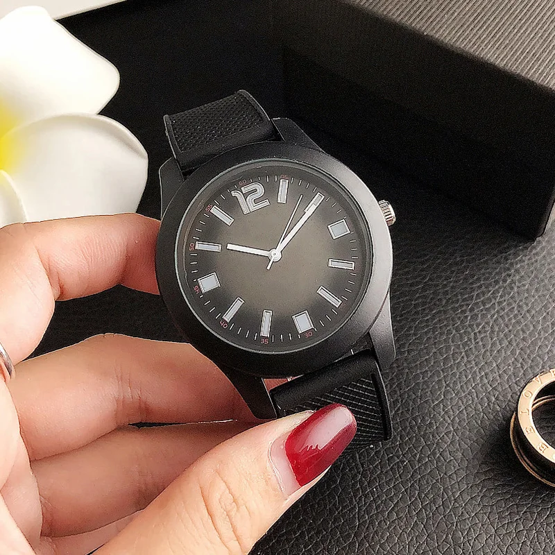 Brand Wrist Watches Fashion Men Women Ladies Girl Couples Crocodile Style Quartz Casual Silicone Band Clock LA13