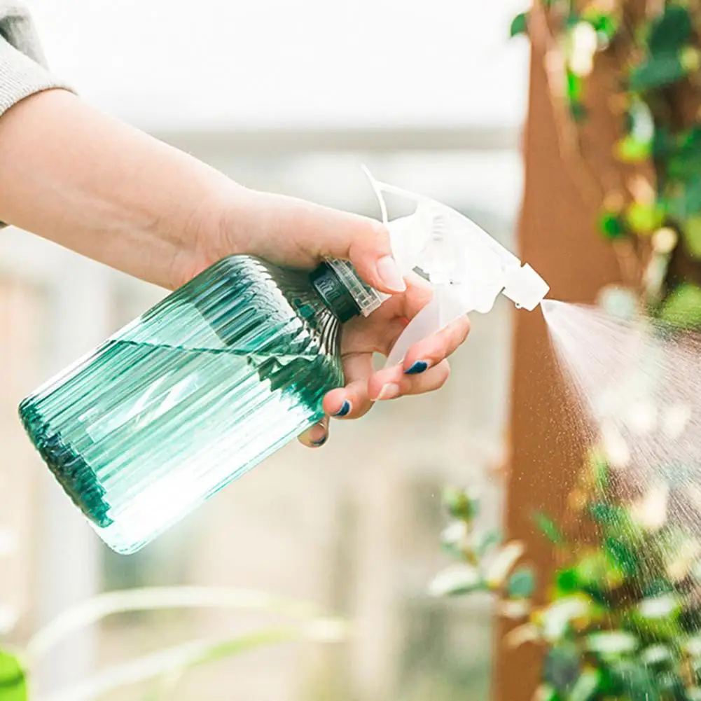 

Beautiful Plants Misting Bottle Wear Resistant Adjustable Plastic Ergonomic Handle Watering Spray Bottle