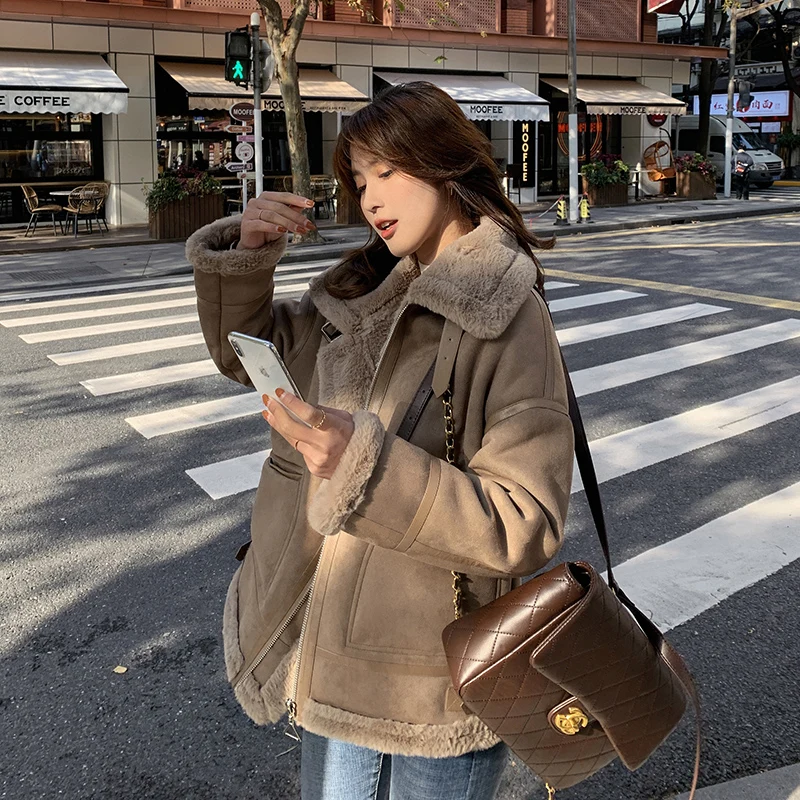 

Women 2022 Winter New Faux Lamb Fur Coats Female Korean Style Jackets Loose Warm Chic Outerwear Ladies Lamb Fur Jackets X207