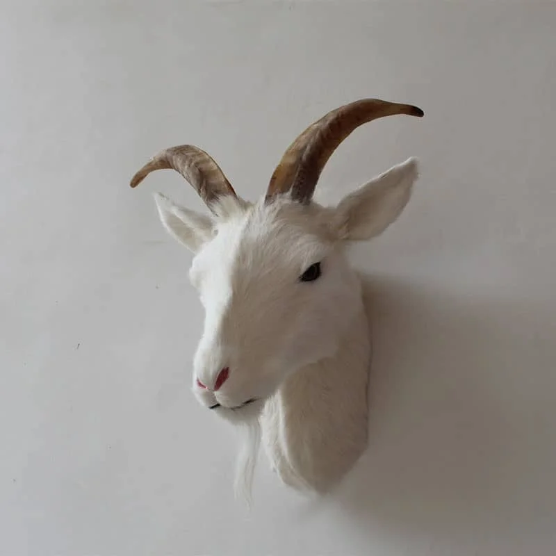

Creative Resin Crafts Animal Devil Ornaments Home Deer Head Animal Wall Decoration Hanging Villa Wall Decor