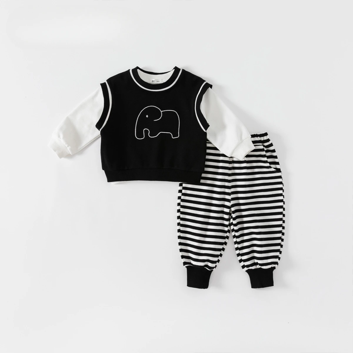 Детские комплекты в полоску новинка 2024 осенняя одежда корейский простой стиль