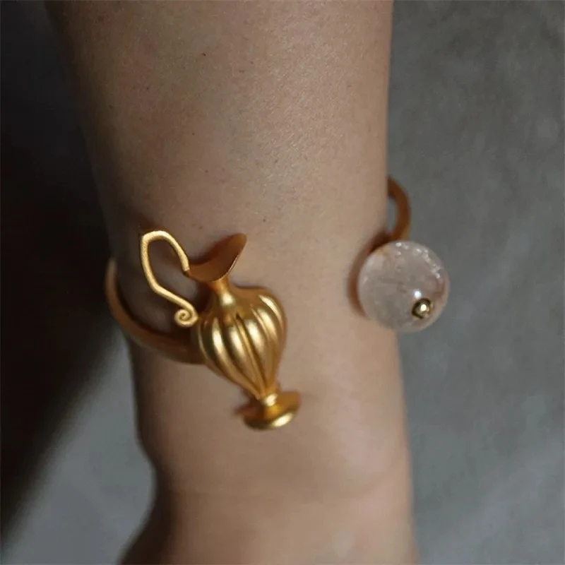 Женский винтажный браслет с имитацией кристаллов