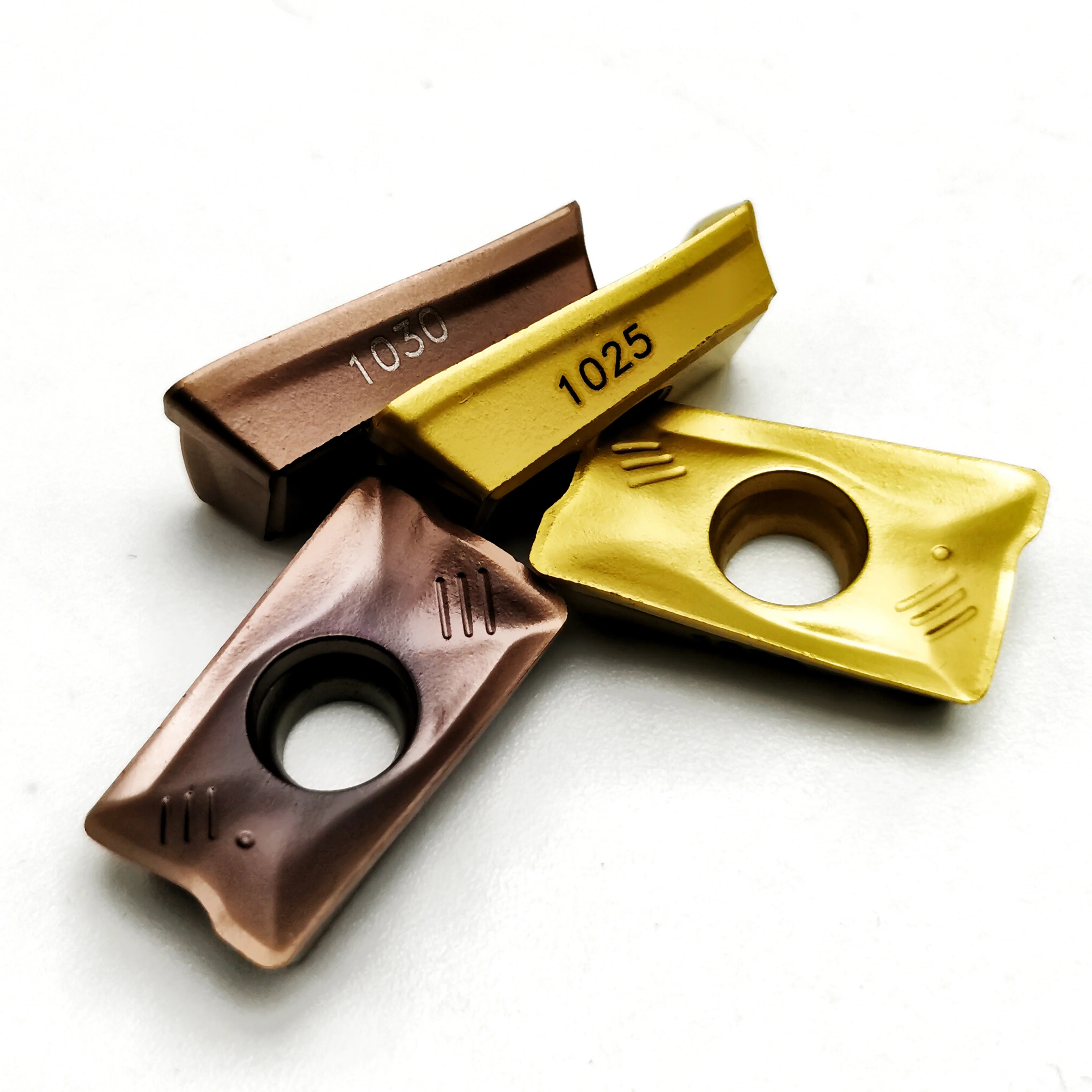 Рисунок 5 - Токарный инструмент R390 170408 м PM1025