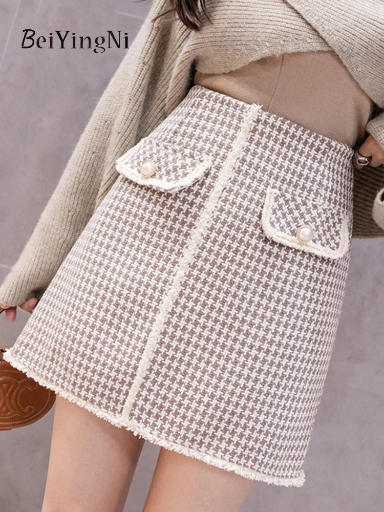 Beiyingni Woolen Plaid Short Mini Skirts for Women Luxury Trendy Buttons Vintage A-line High Waisted Skirt Woman Black Khaki images - 6