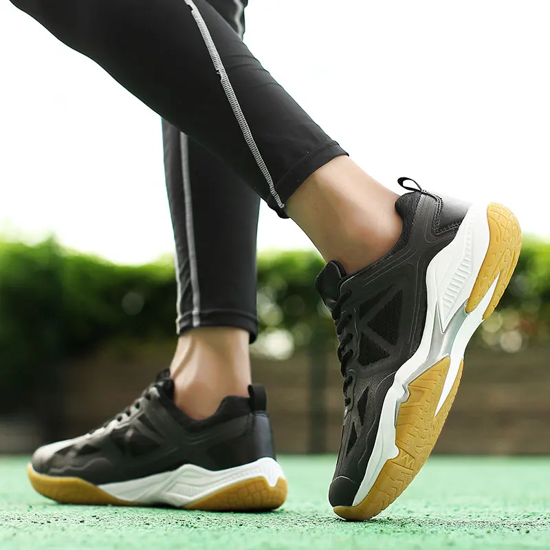 New Men's and Women's Table Tennis Shoes Fitness Lightweight Volleyball Sneakers Ladies Lace Up Breathable Badminton Sneakers