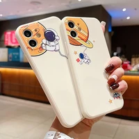 cute cartoon astronaut phone case for apple iphone 13 12 11 pro 12 13 mini x xr xs max 6 6s 7 8 plus silicon carcasa cover funda