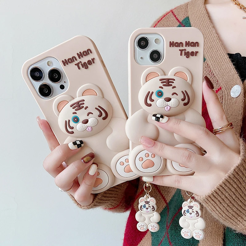 

Cartoon Tiger 3d case protector For iphone 11 12 13 Pro XS Max Mini XR X SE2 6S 7 8 Plus Silicone Phone Cover with fuzzy pendant