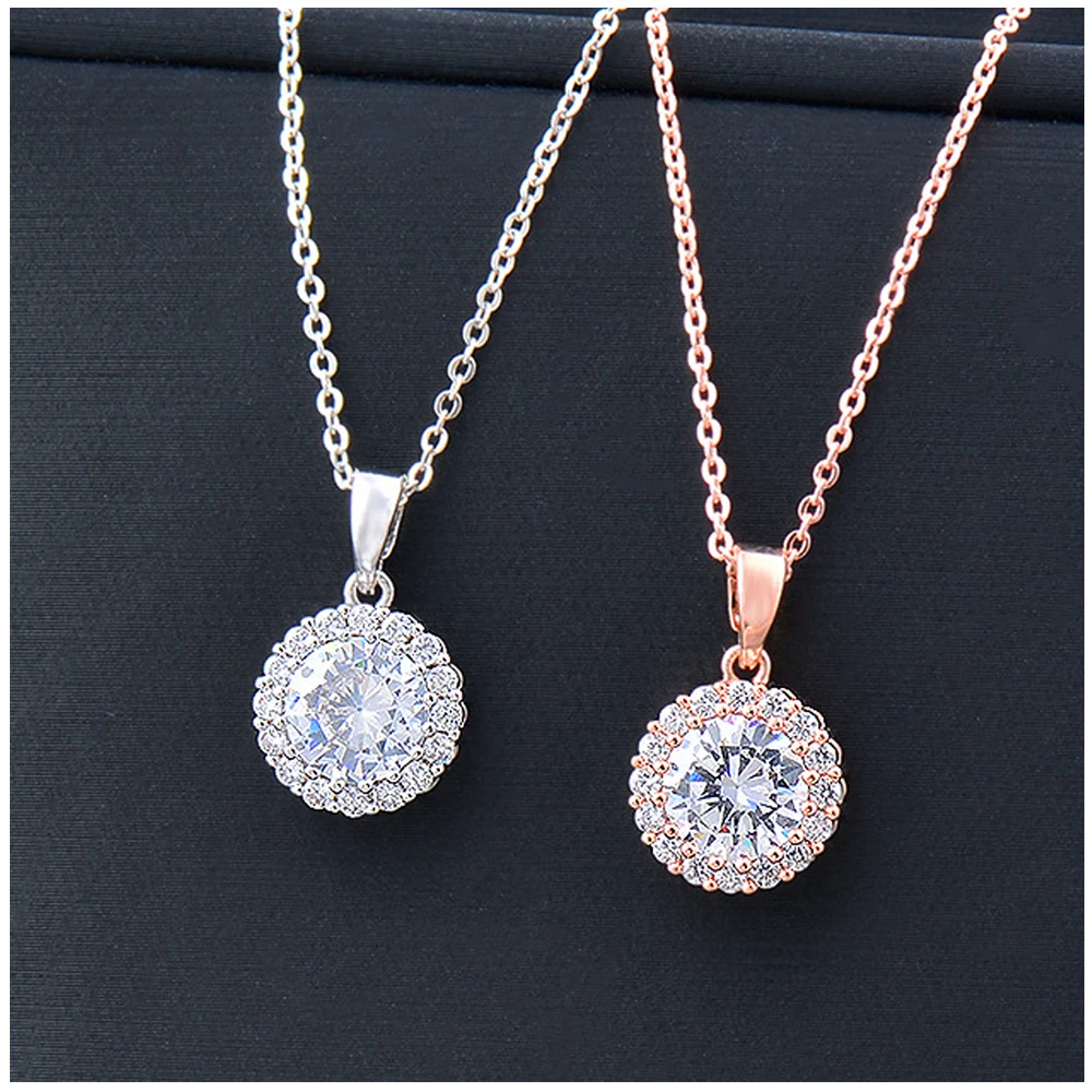 

Shiny Micro Set Zircon Round Pendant Necklace for Women Lover Crystal Black and White Clavicle Chain Valentine's Day BFF Jewelry