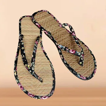 Ladies Straw Mat Slippers Fashion Floral Strap Flat Flip Flops 2023 Summer Newest Leisure Rattan Grass Weave Home Slippers 1