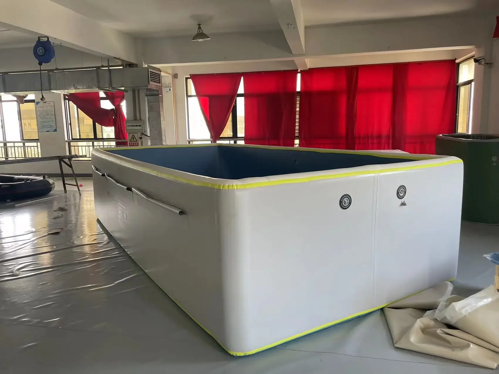 Портативный надувной бассейн