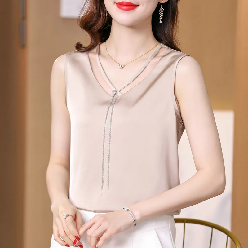 

New 2022 Summer Women's T-Shirt Fashion Sexy V-Neck Stitching Pullover Satin Sleeveless Vest Solid Color Plus Size Tank Tops
