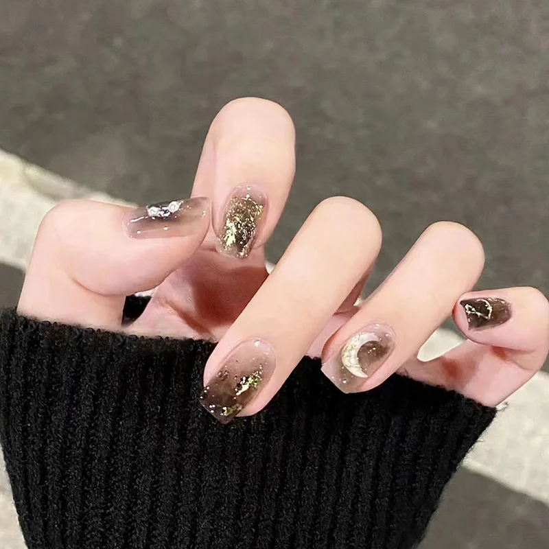 

Autumn And Winter Sweet Cool Short Wear Nail Dark Black Swoosh Show White Nail Piece Wholesale Set Moon Diamond Nail Fake Nails