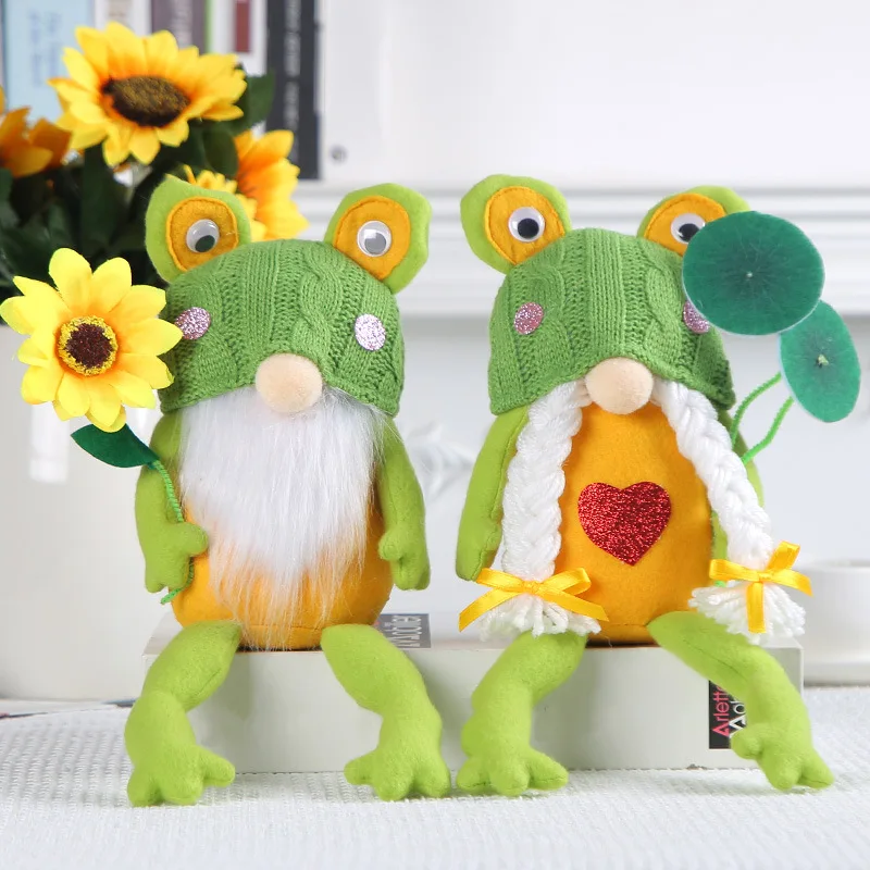 

Cute Frog Rudolf Doll Desktop Decoration Knitted Hat Faceless Dwarf Goblin Doll