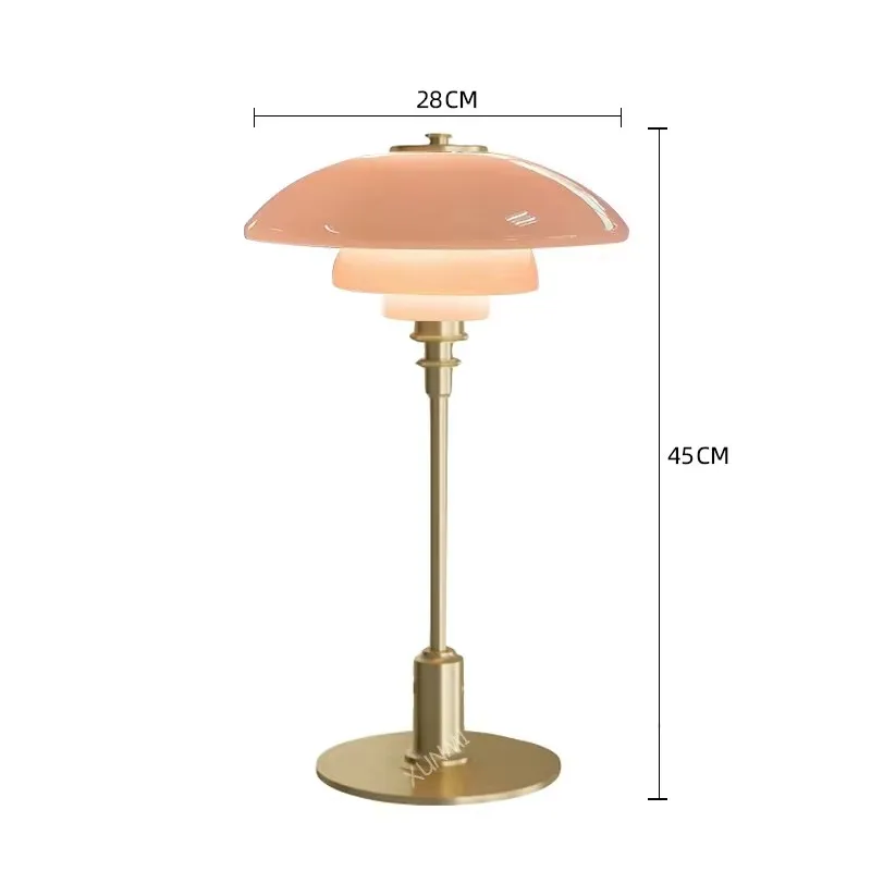 

Настольная лампа CHUBAN стеклянная серебристого цвета