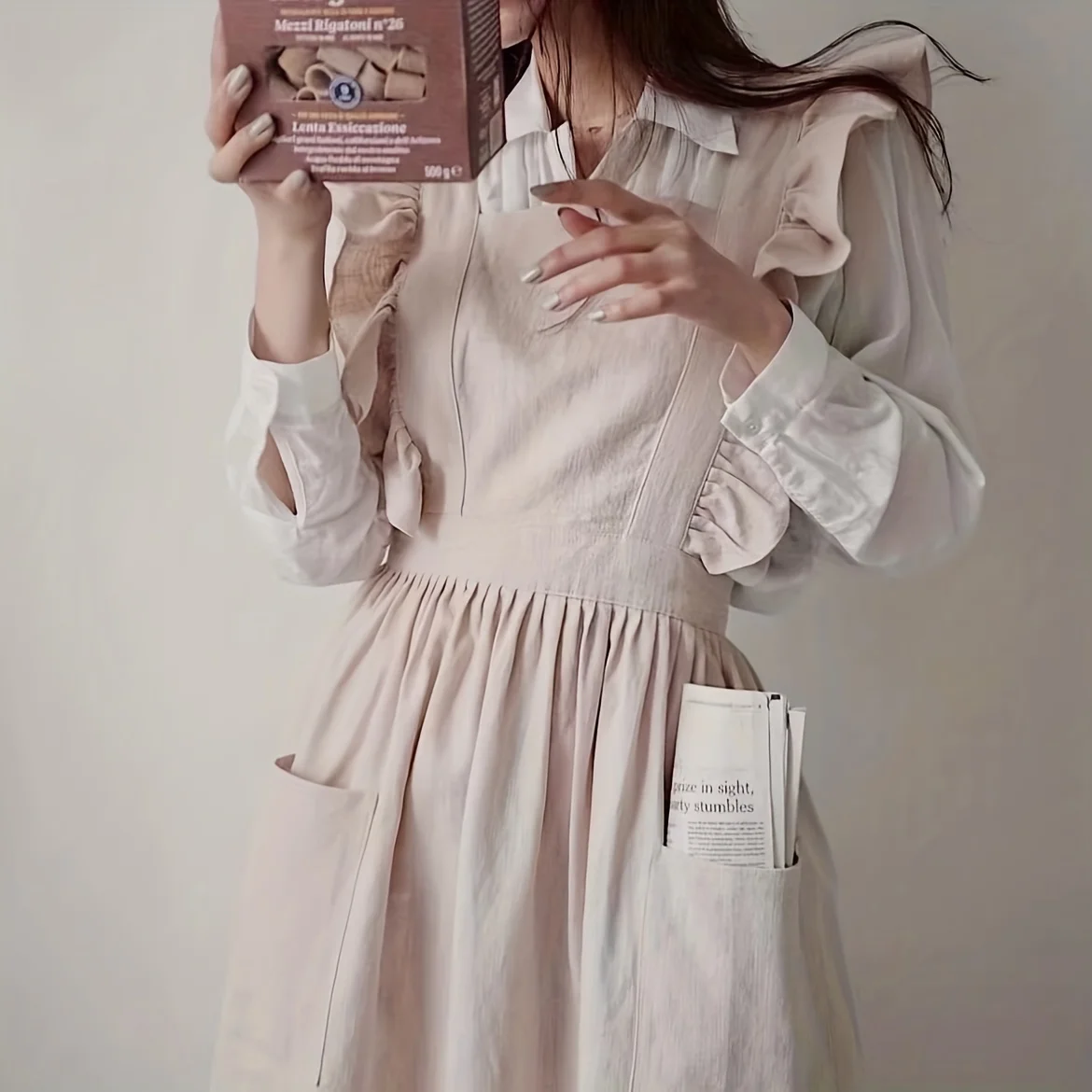 Бытовой кружевной хлопковый фартук из конопли в форме лотоса. Стильный льняной с