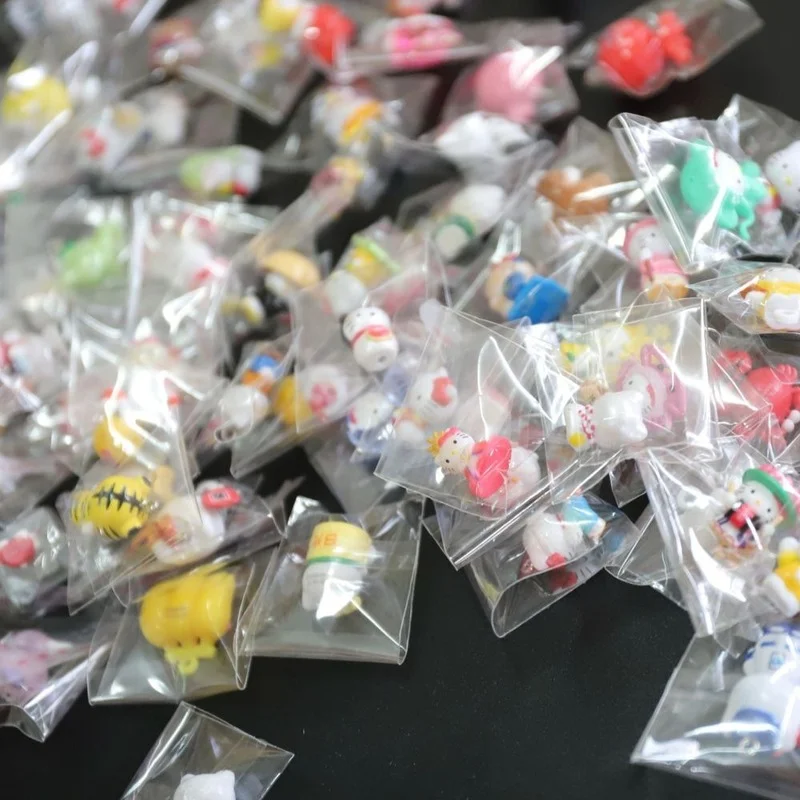 1pcs Kids Gifts Mini Figurine Hellokitty Decoration Cute Anime Doll Model Toys 1-3cm Keychain Pendant Action Figure |