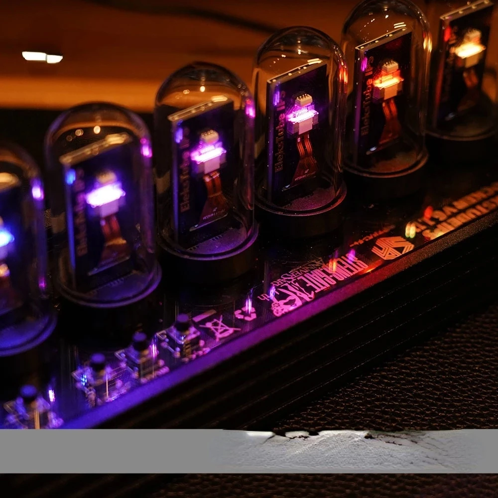 RGB светодиодные часы винтажного стиля с цифровым дисплеем Nixie на 6 бит, фотоотображением времени, ретро-дизайном, модулем IPS и стеклянным куполом для декорации.