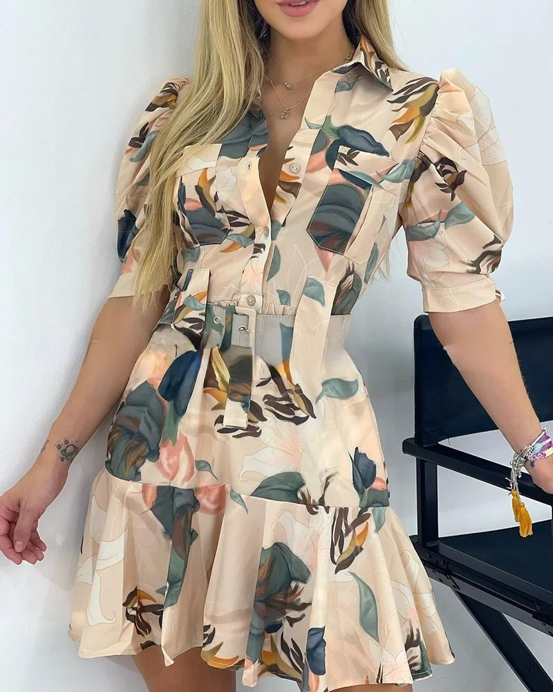 

Женское платье с цветочным принтом, коротким рукавом и отворотом, весна 2022