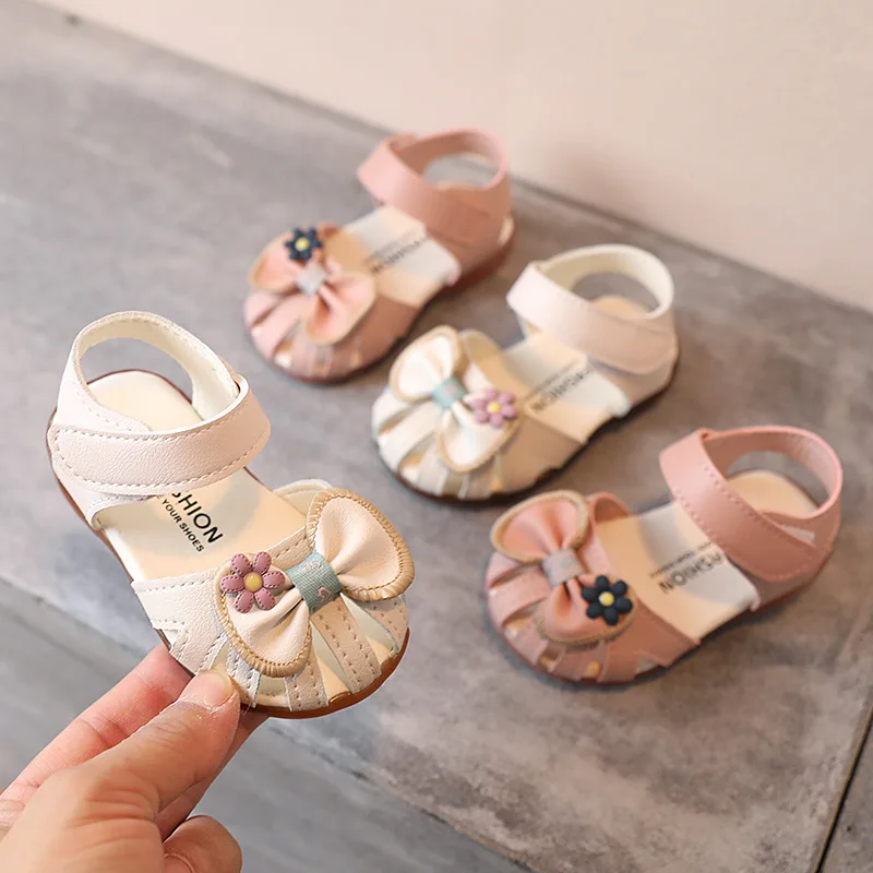 

Little Girls Sandals Korean Fashion Soft Sole White Baby Walking Shoes Toddler Girl Shoes for Birthday 1 Year Old Princess Shoes