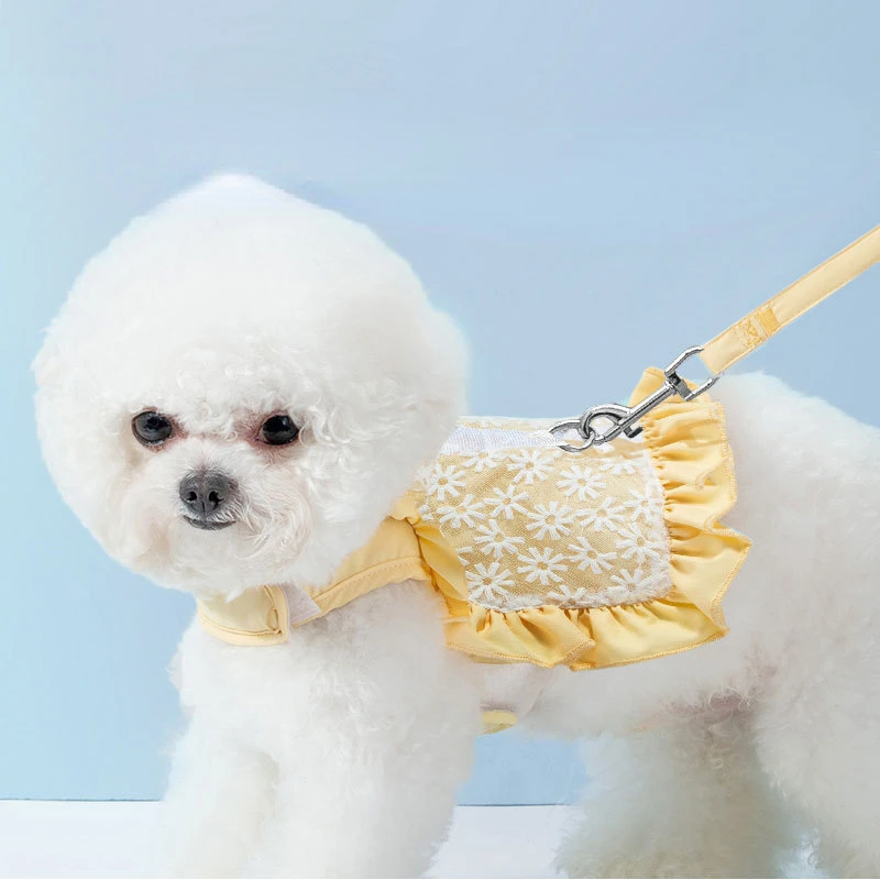 

Puppy Daisy Embroidery Lace Vest Dog Harness French Bulldog Dog Leash Dog Leash Collar Dog Dog Accessories Harness for Cats