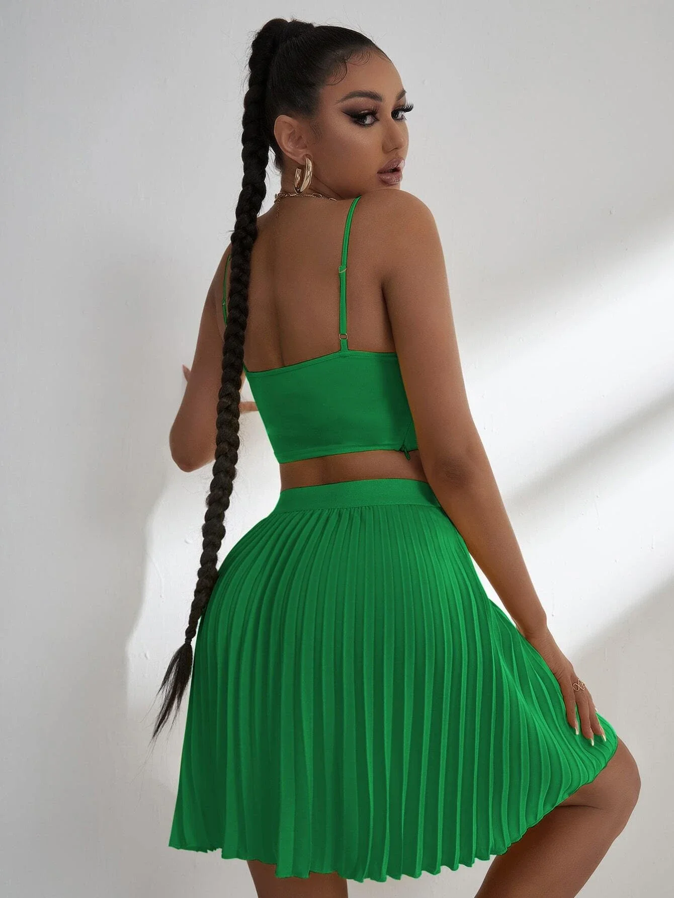 

New Crop Cami Top & High Waist Pleated Skirt