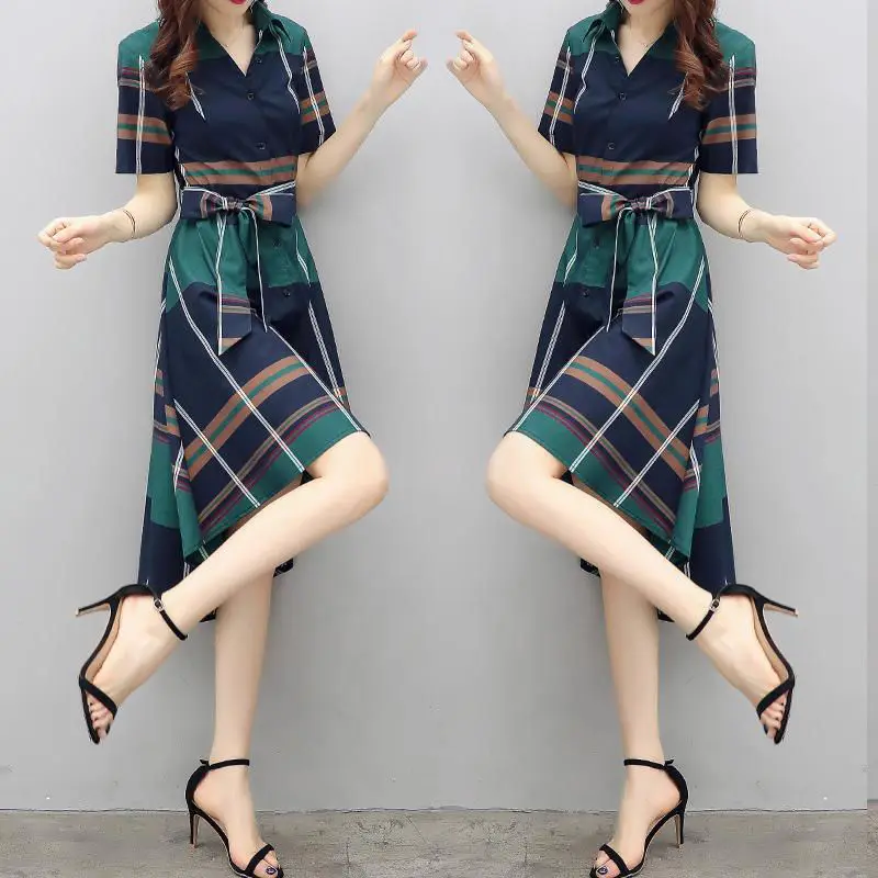 Элегантное модное асимметричное длинное платье в клетку с поясом и бантом