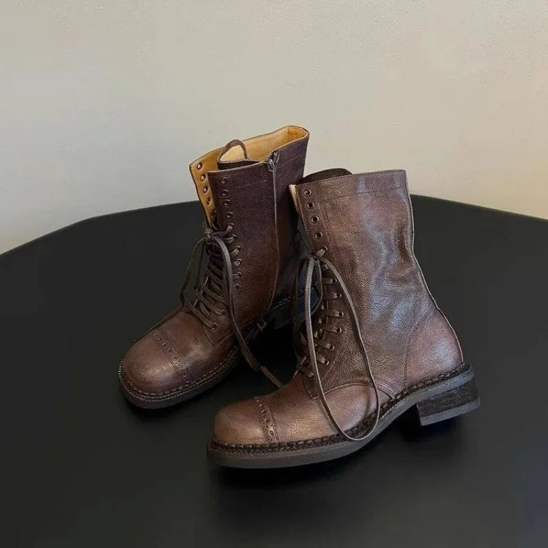 Ботинки женские на шнуровке