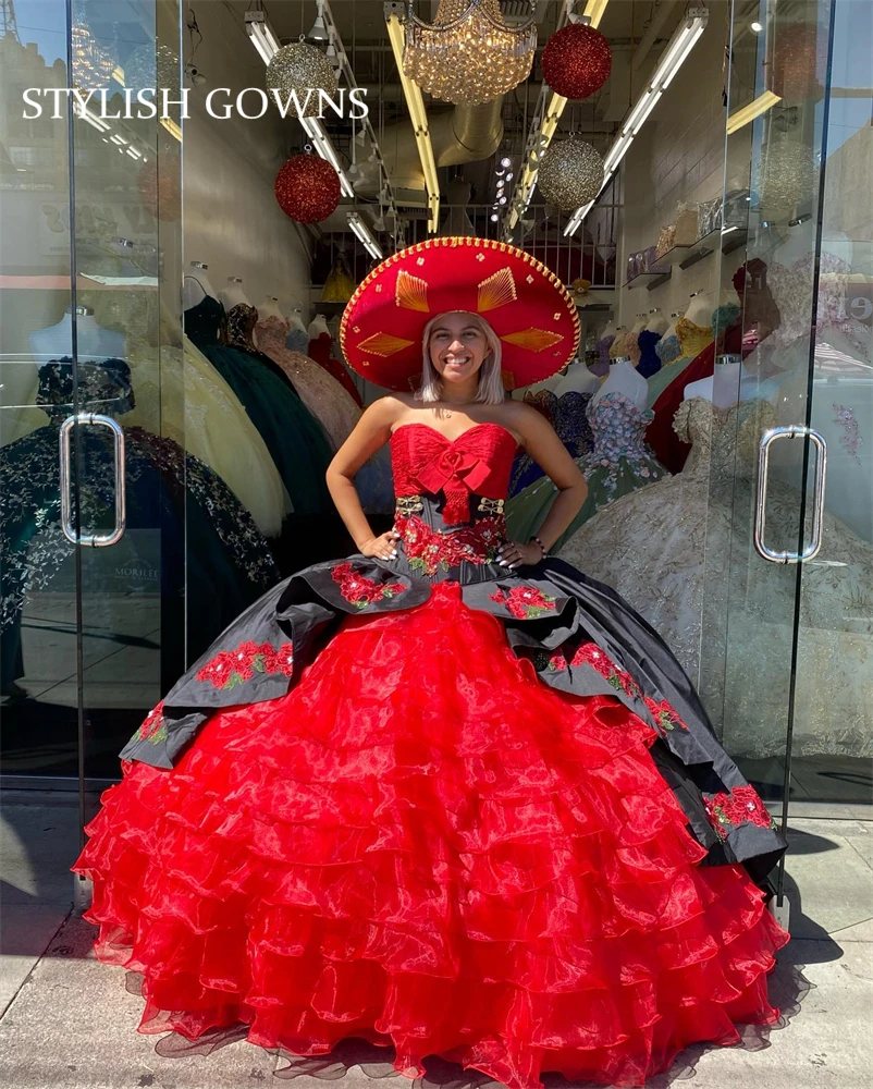 

Red Sweetheart Ball Gowns Quinceanera Dress Appliques Birthday Party Gown Black Prom Dresses Vestido De 15 Anos Robe De Bal