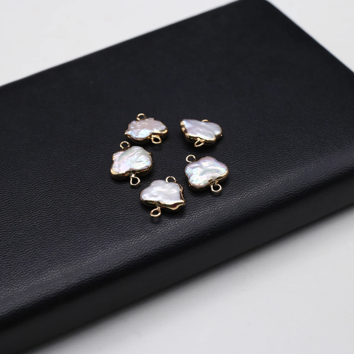 

2pcs Natural Baroque Pearl Pendants Gold Plated Pearl Charms for Fashion Jewelry Making DIY Necklace Earring Crafts