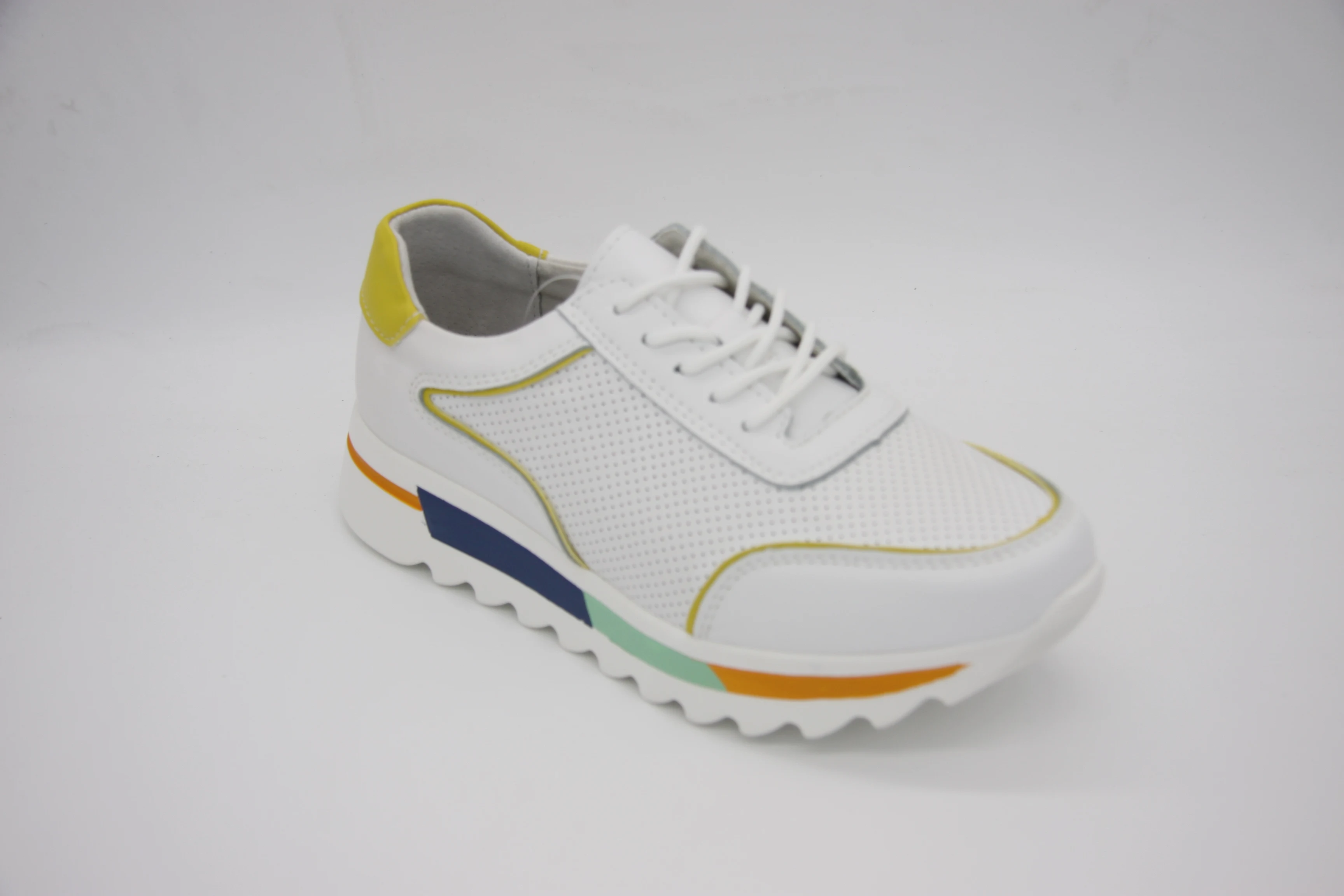 

Oversize Large size 2022 new women's shoes Spring and summer Comfortable Ventilation Sneakers