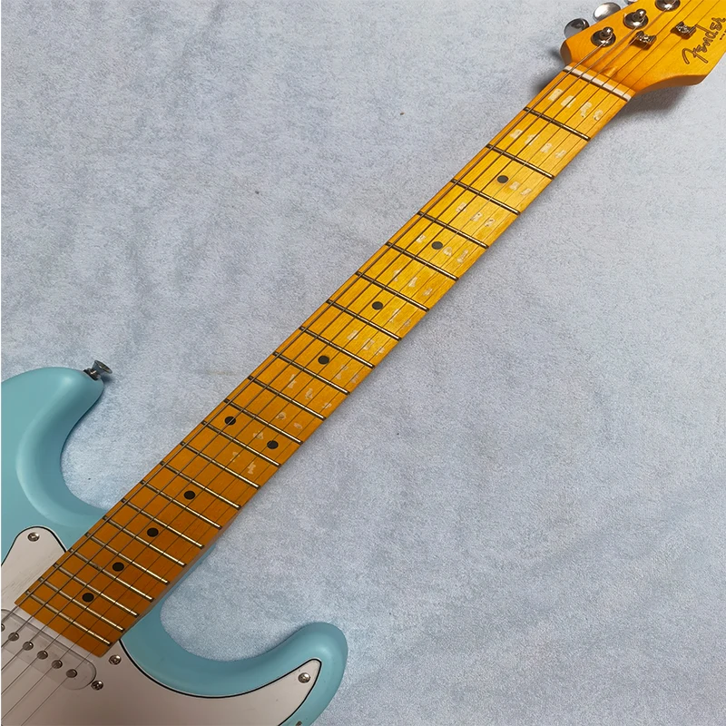 Корпус пианино небесно-голубого цвета белая защитная доска ручная работа