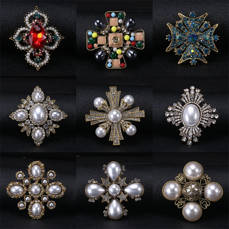 

Vintage Baroque Pearl Brooch High-grade Hot Sales Exaggerated Cross Brooches Corsage Fashion Versatile Clothing Accessories Pins