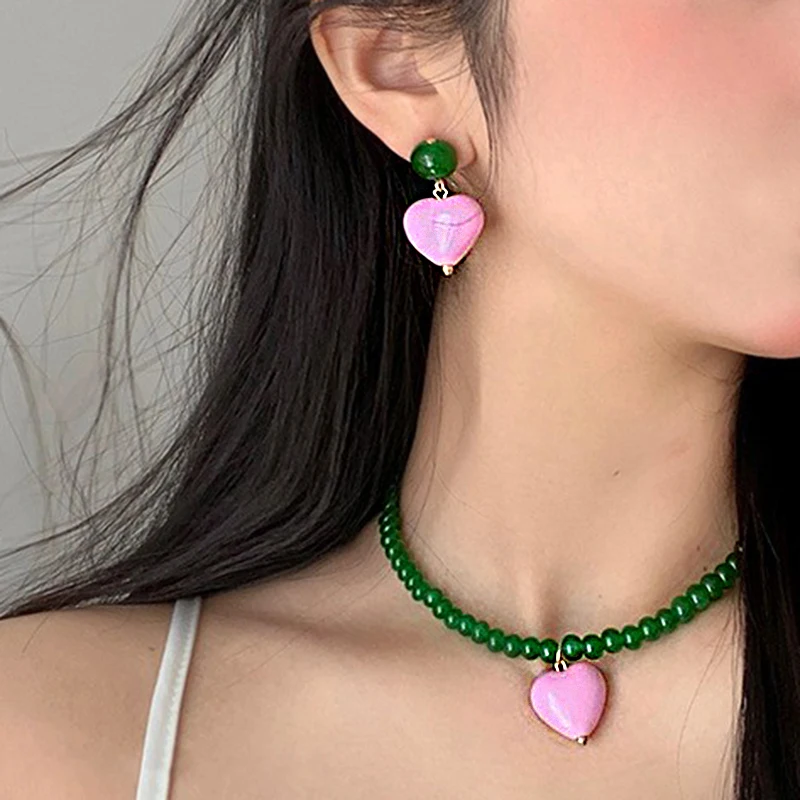

Vintage Sweet Pink Heart Pendant Earrings Imitation Pearl Color Contrast Earring Korean Design Candy Color Heart Beaded Necklace