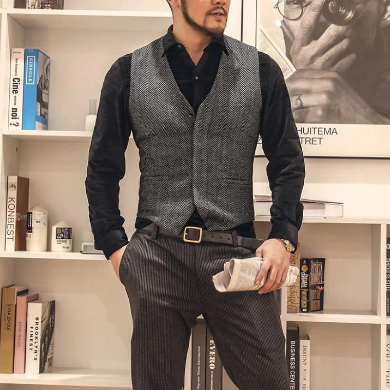 

Men's Suit Vest Dark Grey V Neck Champagne Male Gentleman Business Waistcoat for Men Wedding Vest 2022