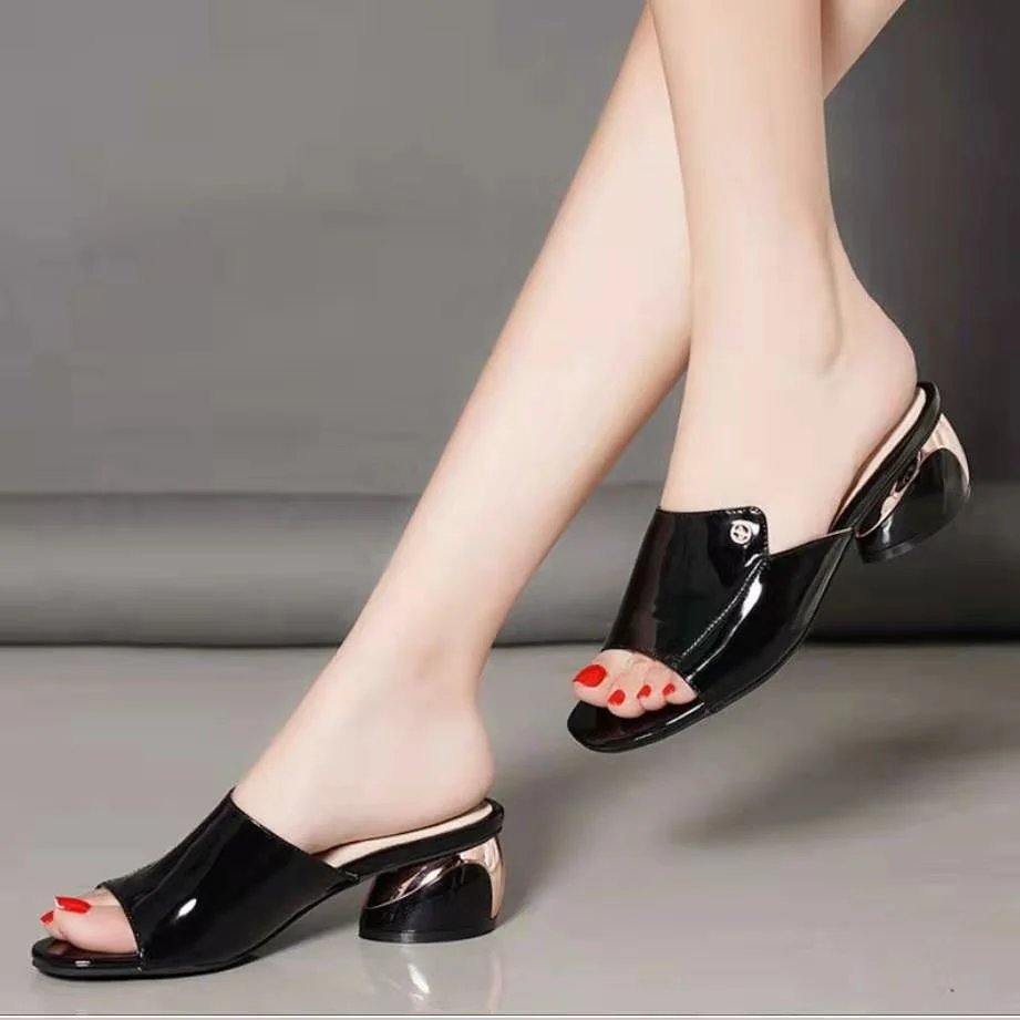 

Women's Summer New Cool Slippers Outdoor Casual Fashion Vacation Lazy Half Slippers Ladies Non-slip Slippers