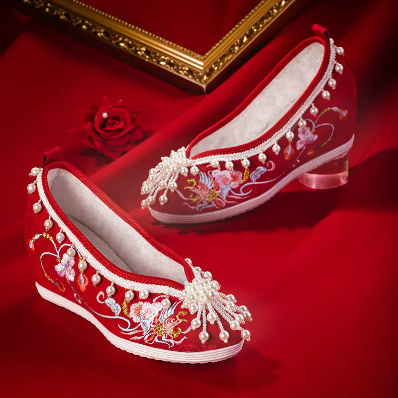 

Women's Shoes Traditional Chinese Hanfu Boot Embroidered Cloth Shoes Ancient Inside Heighten Flat Shoes Red New Year's Gifts