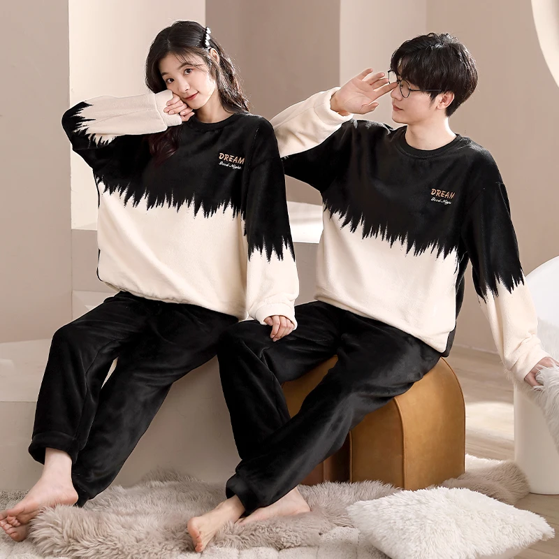 Пижамы для пар утепленные из кораллового флиса теплые женские простые