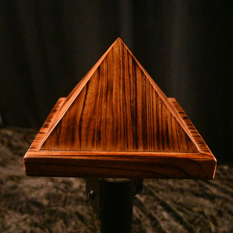 BDSM құлы шеберді іздейді BDSM құлы шеберді іздейді