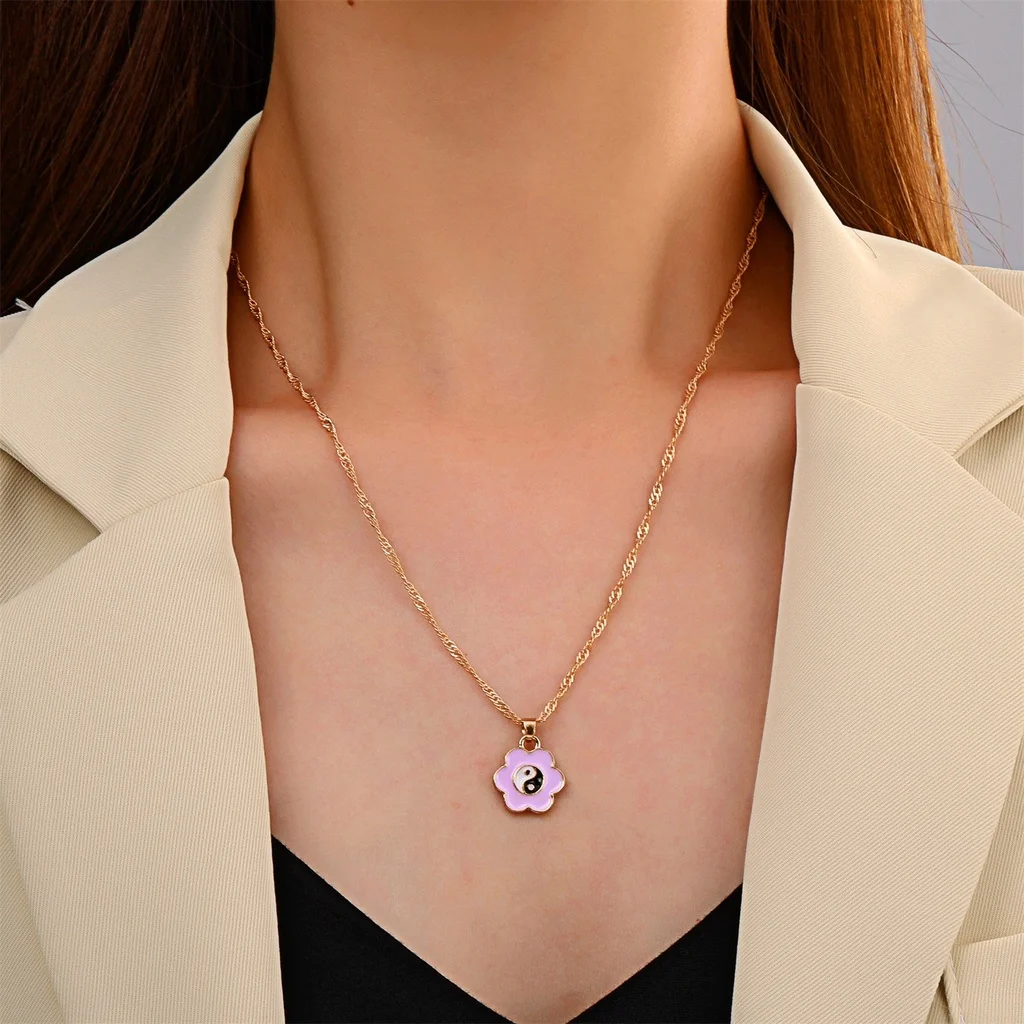 

Dincior New Sun Flower Necklace Colorful Oil Drop Tai Chi Necklaces Pendant for Women Accessories