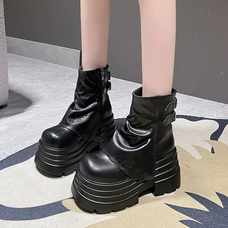 Женские мотоциклетные ботинки на массивном каблуке 10 см осенние кожаные
