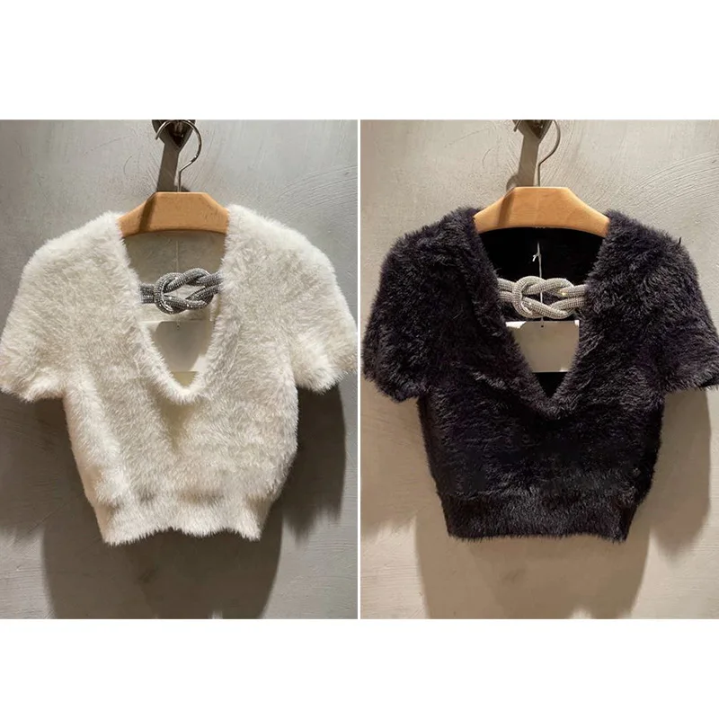 

Женский трикотажный свитер с V-образным вырезом, на шнуровке