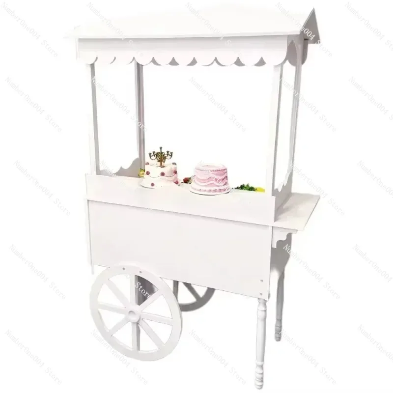Деревянная тележка для конфет установите стойку и используйте автомобильную