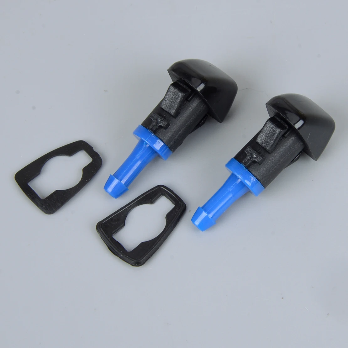

2Pcs Car Windshield Washer Spray Nozzle Sprayer Jet Gasket 5303834AB Fit for Jeep Patriot Compass 2010 2009 2008