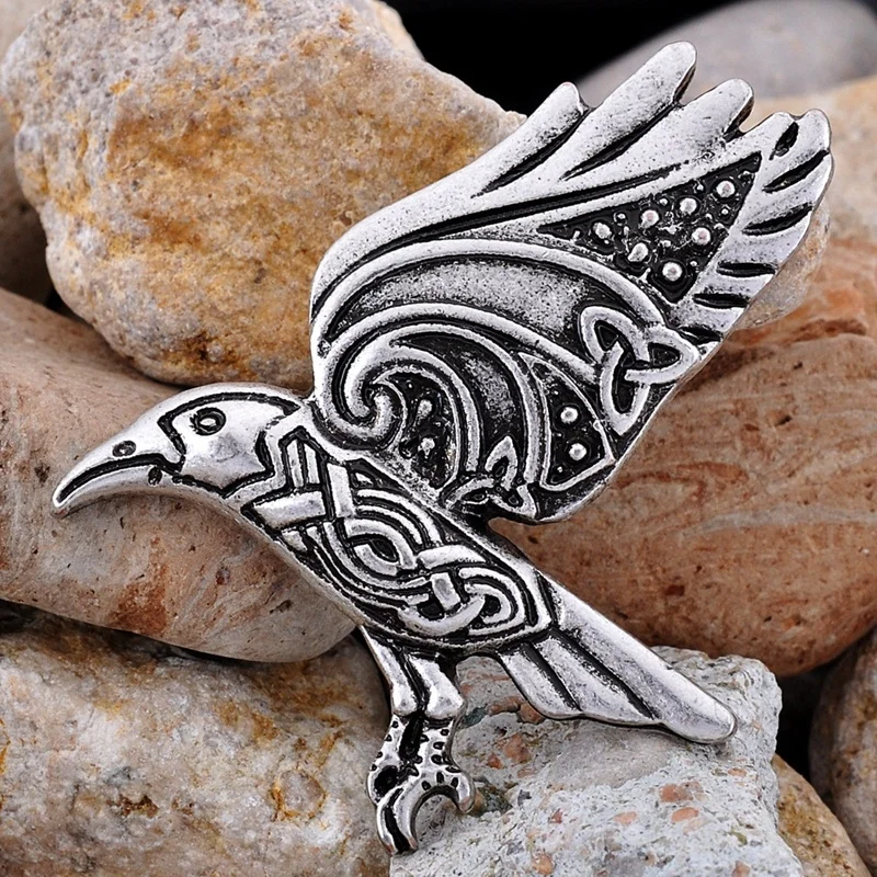 

Vintage Men's Metal Fish Wild Boar Crow Eagle Pendant Necklace Metal Silver Viking Celtic Jewelry Holiday Gift Accessories