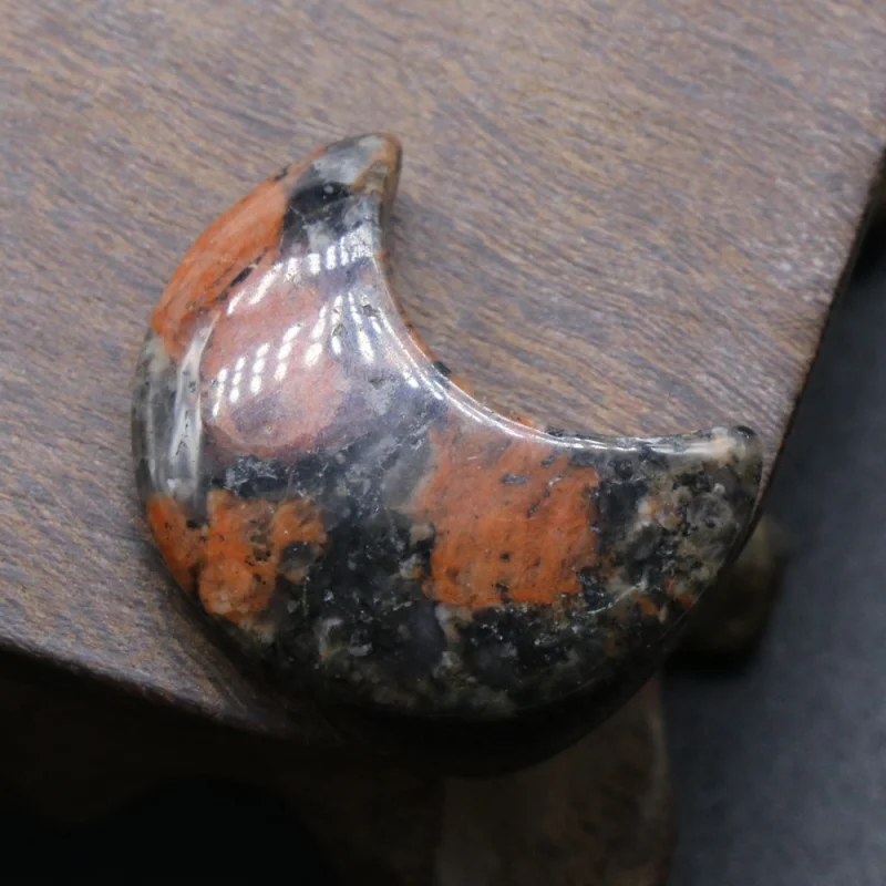 Статуя в форме Луны 30 мм натуральный хрустальный камень цветной талисман лечение