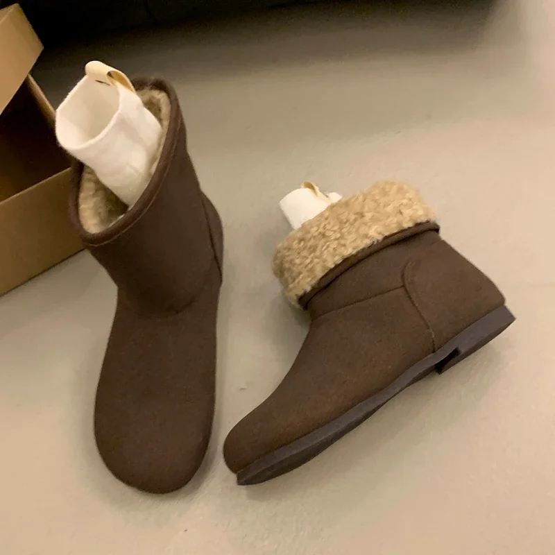 Повседневные женские ботильоны на меху замшевые туфли плоской подошве теплые