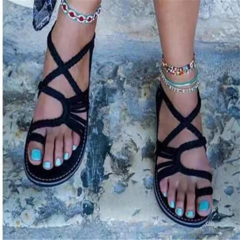 

2023 explosive large size knot summer European and American beach sports leisure clip toe flat sandals female