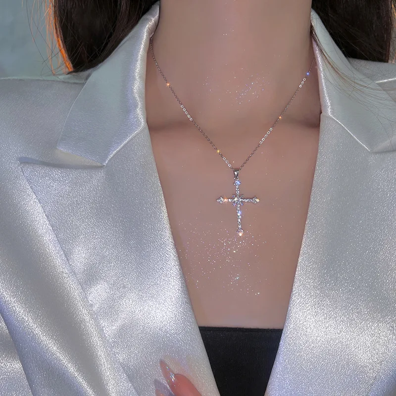 

Fashion Women Crystal Zircon Cross Pendant Necklace for Women Girl Crystal Chain Necklace Punk Party Jewelry